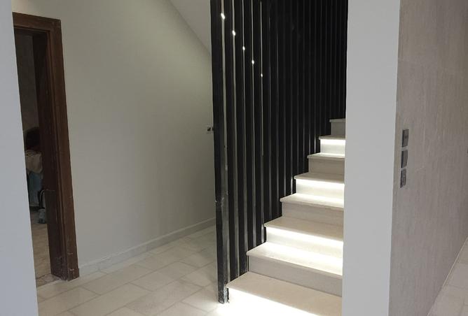 249335 - Property Image 2