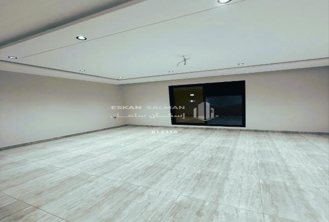 249373 - Property Image 2