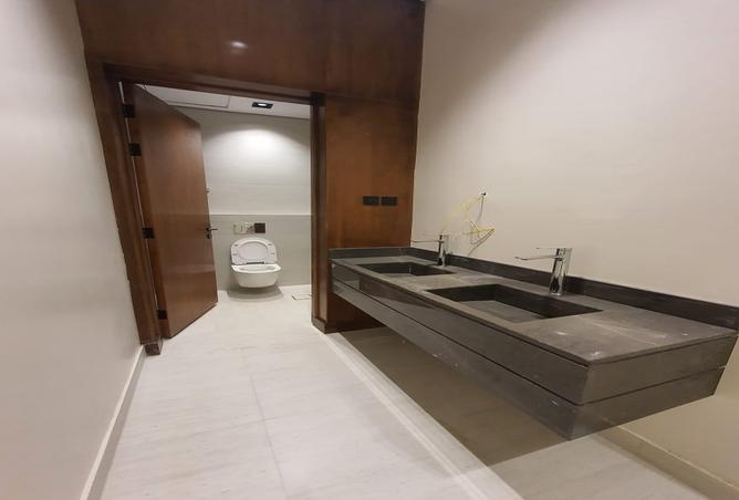 250022 - Property Image 3