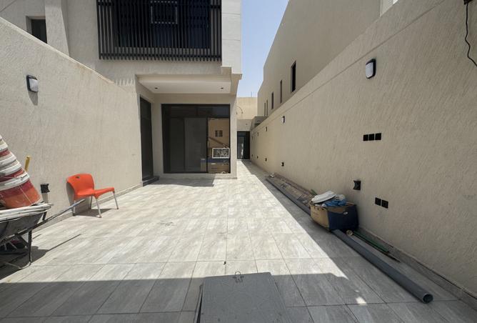 250024 - Property Image 2