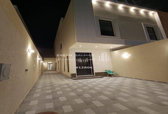 250099 - Property Image 2