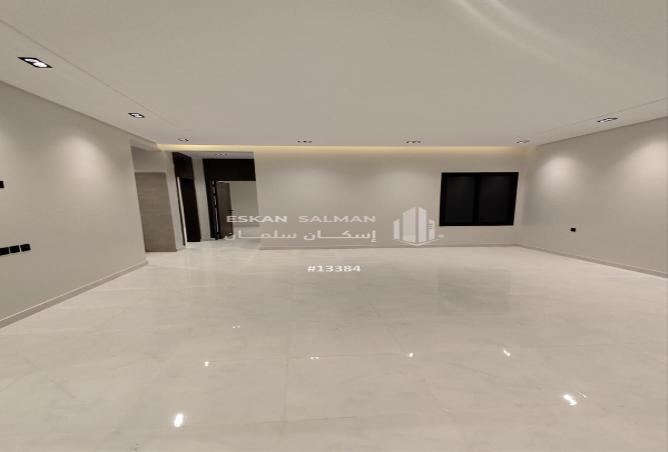 251144 - Property Image 2