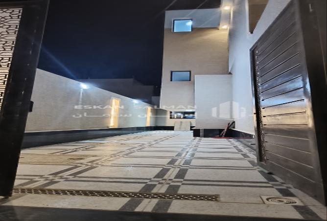 251133 - Property Image 3