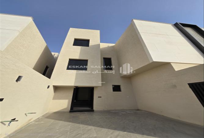 251170 - Property Image 3