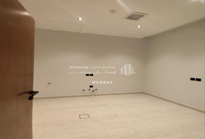 251181 - Property Image 2