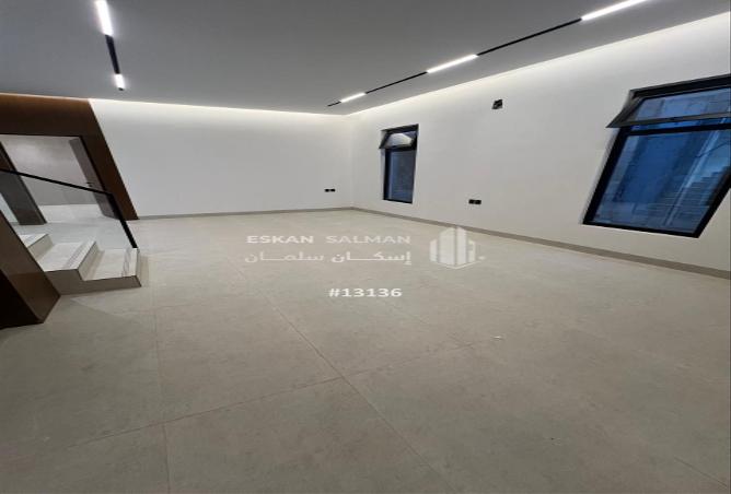 251267 - Property Image 2