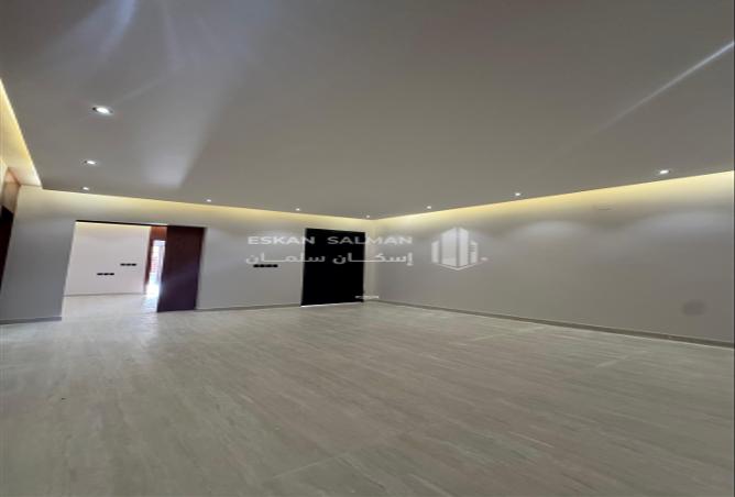 251331 - Property Image 2