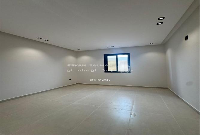 251379 - Property Image 2