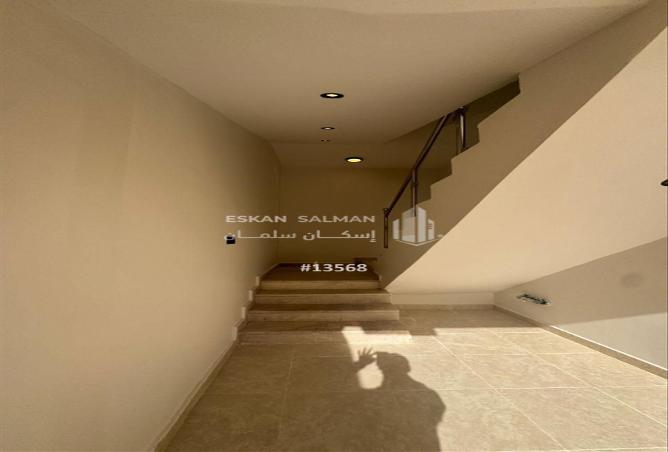 251385 - Property Image 2