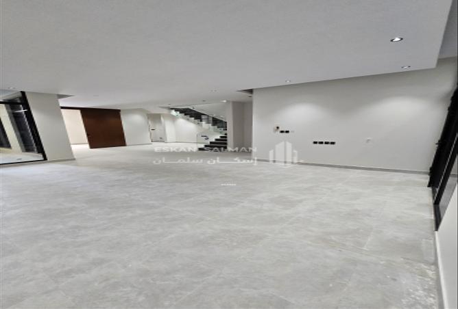 251459 - Property Image 2