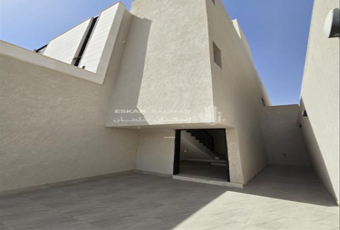 251491 - Property Image 3