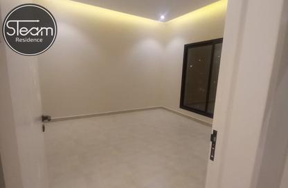 شقة - 3 غرف نوم - 3 حمامات للايجار في ظهرة لبن - الرياض - الرياض