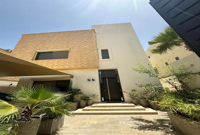 251963 - Property Main Image