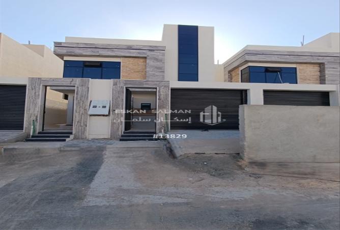 251982 - Property Image 2