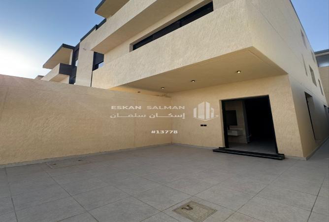 251973 - Property Image 2