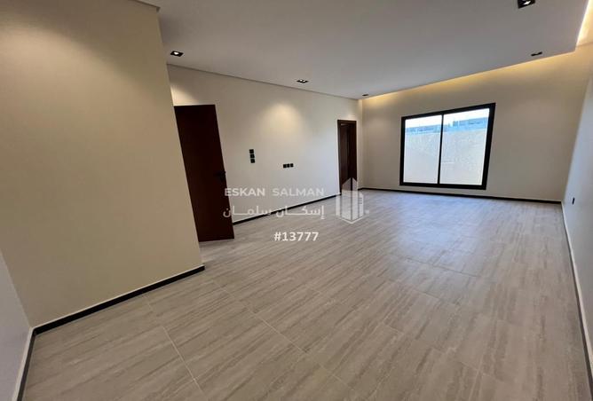 251971 - Property Image 3