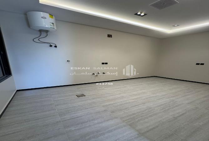 251999 - Property Image 3