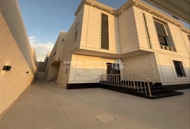 252068 - Property Main Image