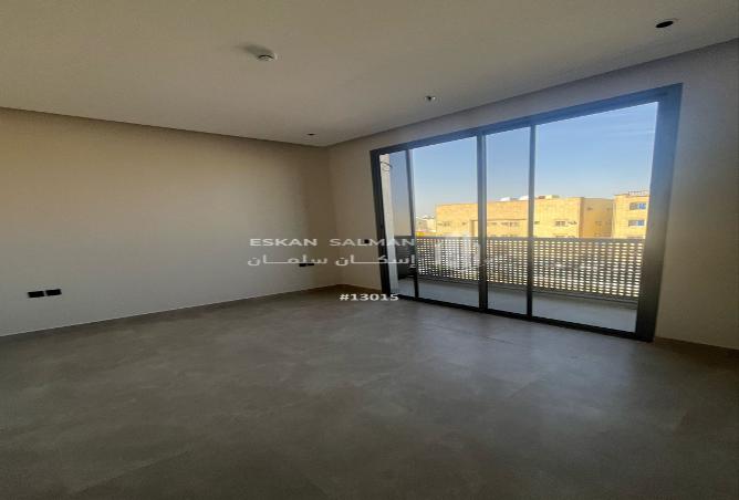 252081 - Property Image 2