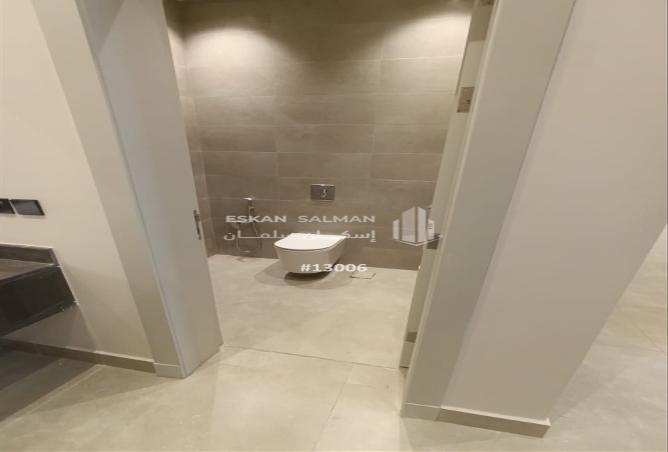 252085 - Property Image 3