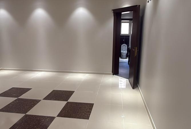 252130 - Property Image 3