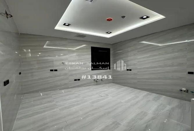 252174 - Property Image 3