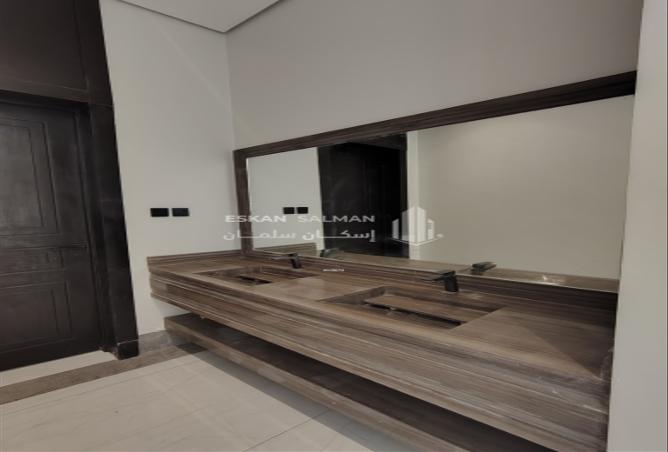 252277 - Property Image 3