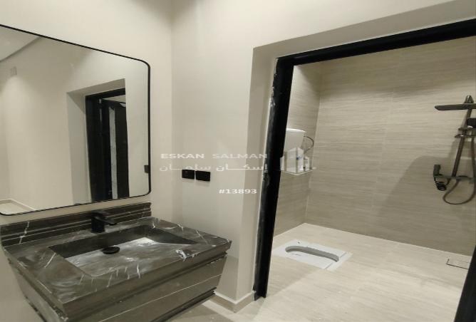 252403 - Property Image 3