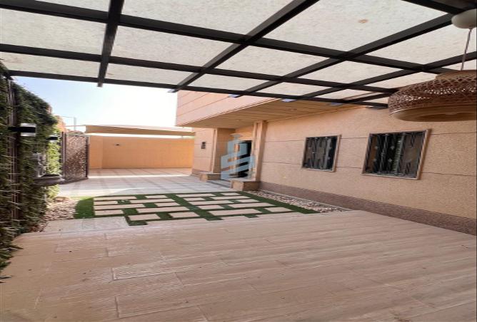 252783 - Property Image 2