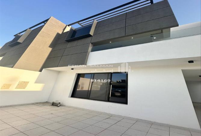 252876 - Property Image 2