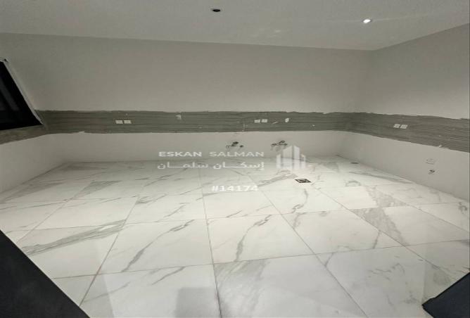 252873 - Property Image 2