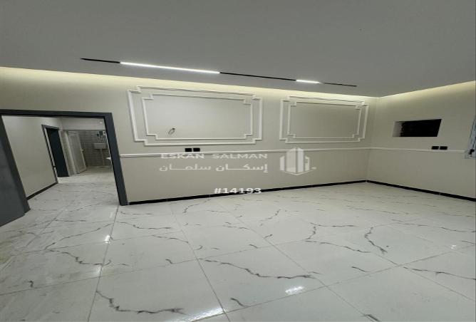 252962 - Property Image 3