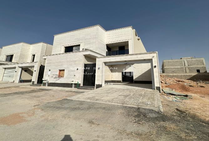 252996 - Property Image 2