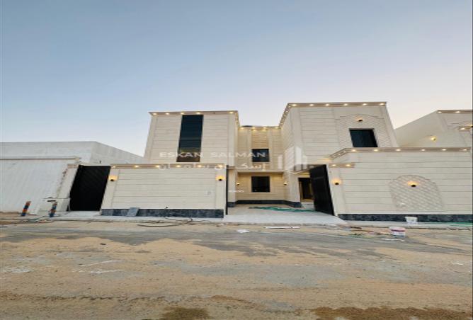 252995 - Property Image 2