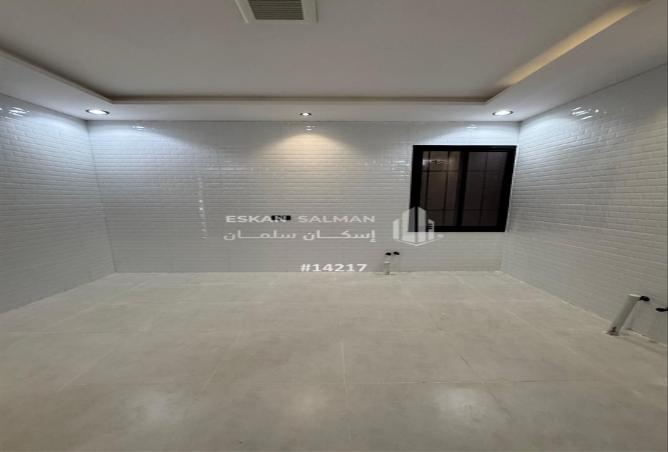 253056 - Property Image 3