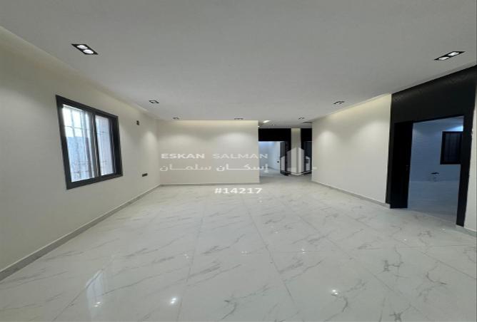 253056 - Property Image 2