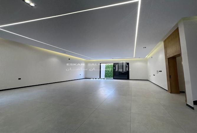 253068 - Property Image 3