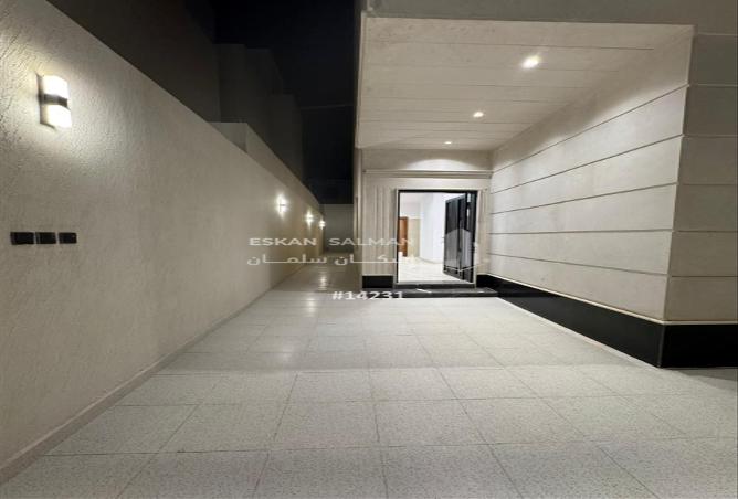 253062 - Property Image 2