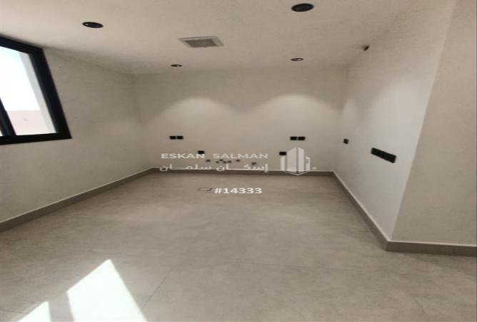 253204 - Property Image 3