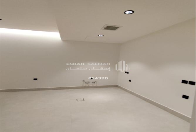 253212 - Property Image 2