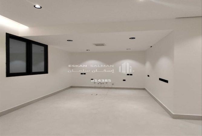 253375 - Property Image 2