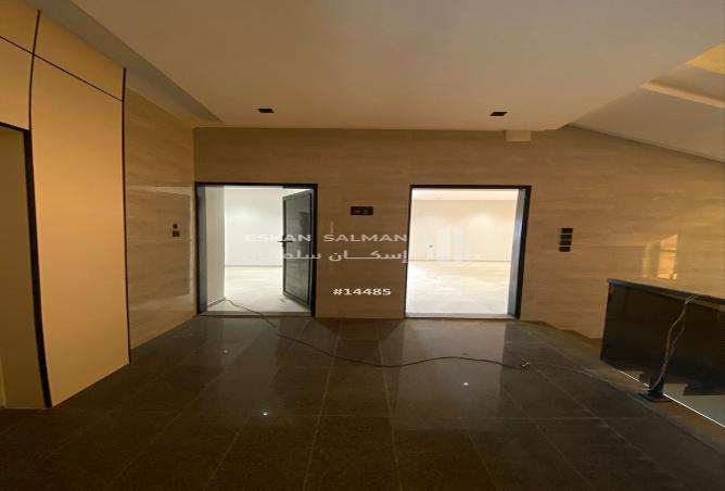 253425 - Property Image 2