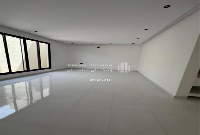 253566 - Property Image 2