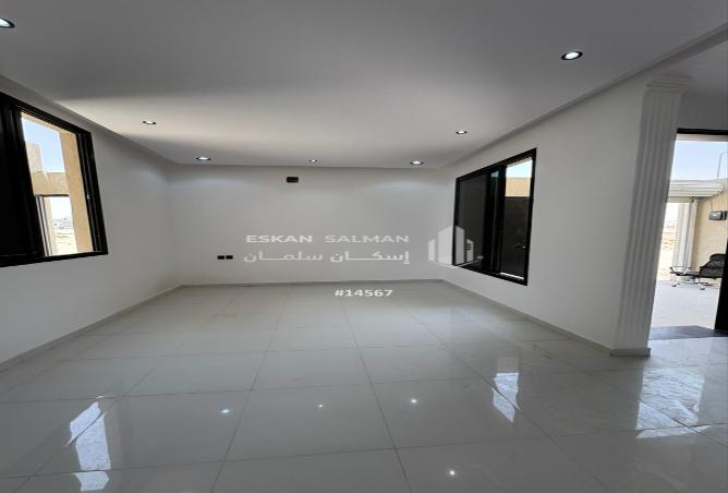 253561 - Property Image 2