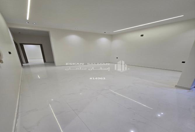 254003 - Property Image 3