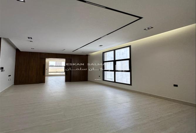 253996 - Property Image 2