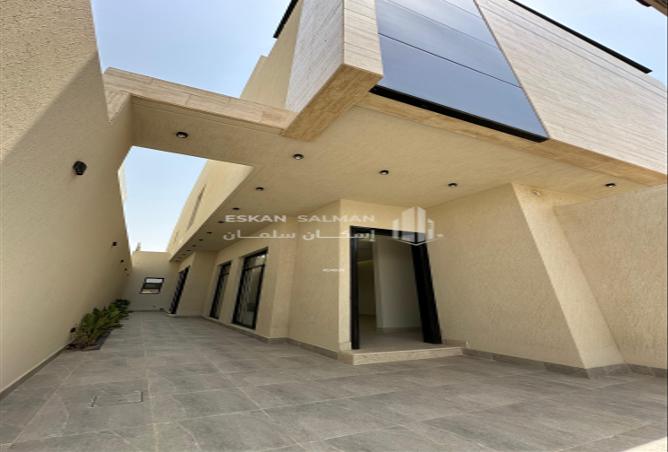 253993 - Property Image 3