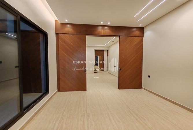 254124 - Property Image 2