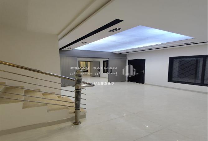 254471 - Property Image 2