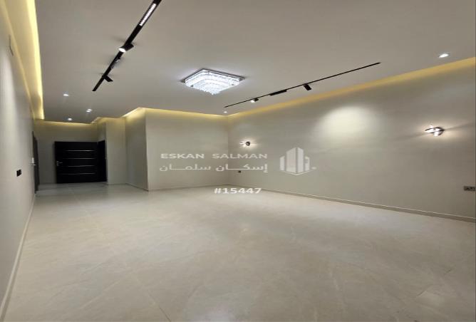 254685 - Property Image 2